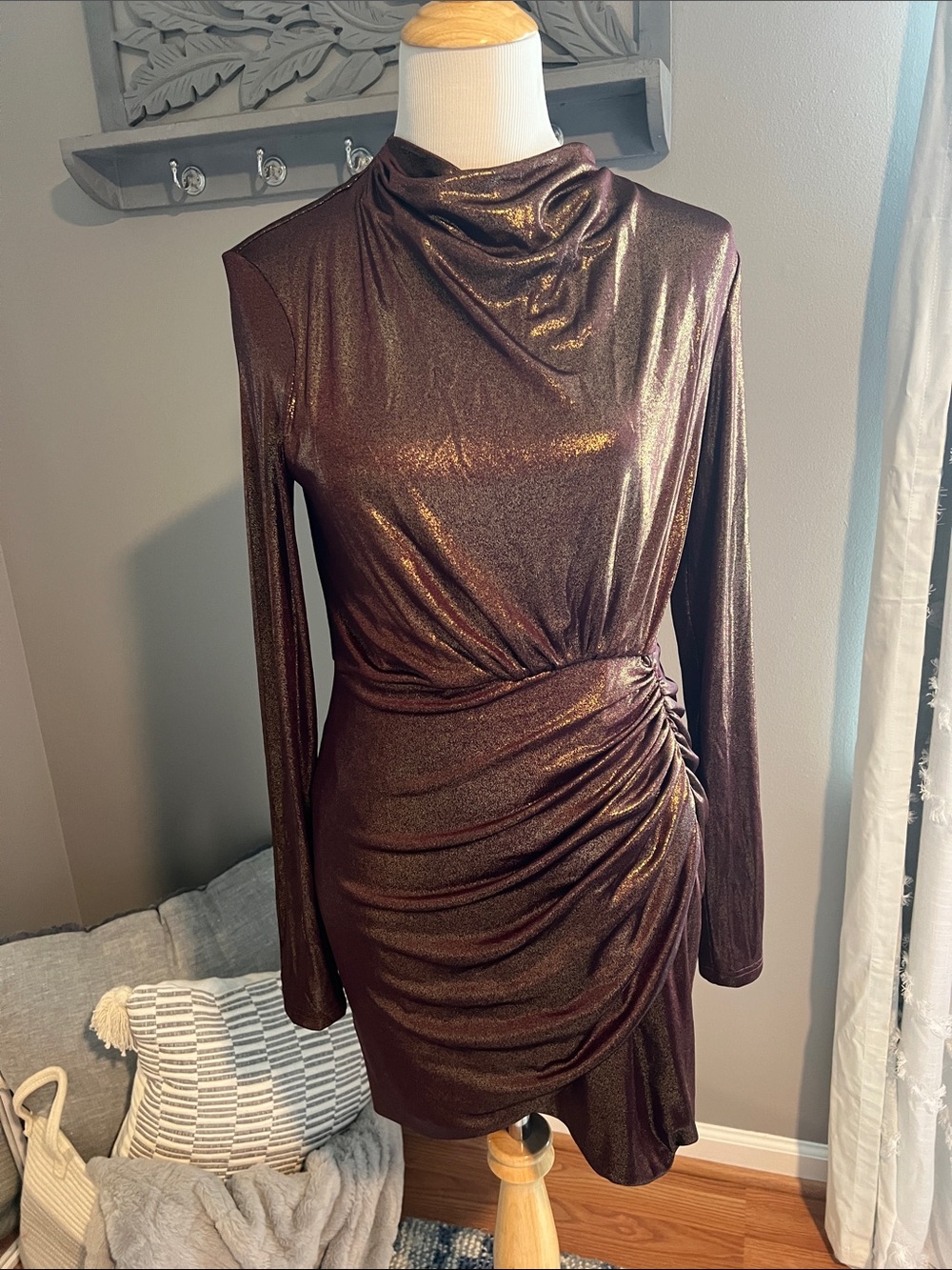 Significant Other Metallic Brown Long-Sleeve Ruched Mini Party Dress size 12